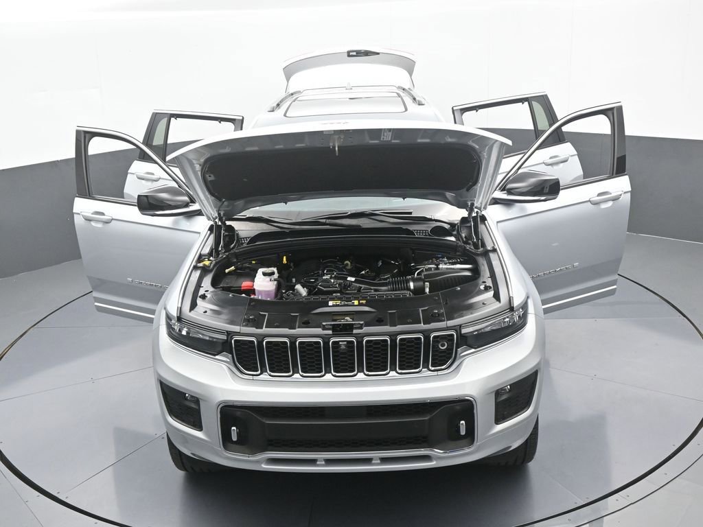 Used 2024 Jeep Grand Cherokee L Overland w/ Advanced Protech Group III image 83