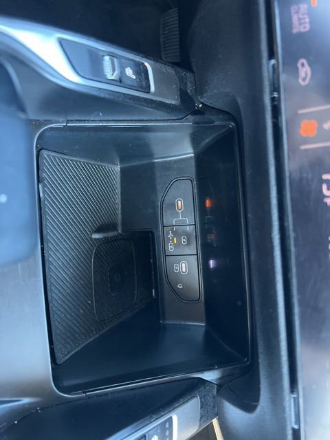 Used 2024 Kia Sorento S image 19