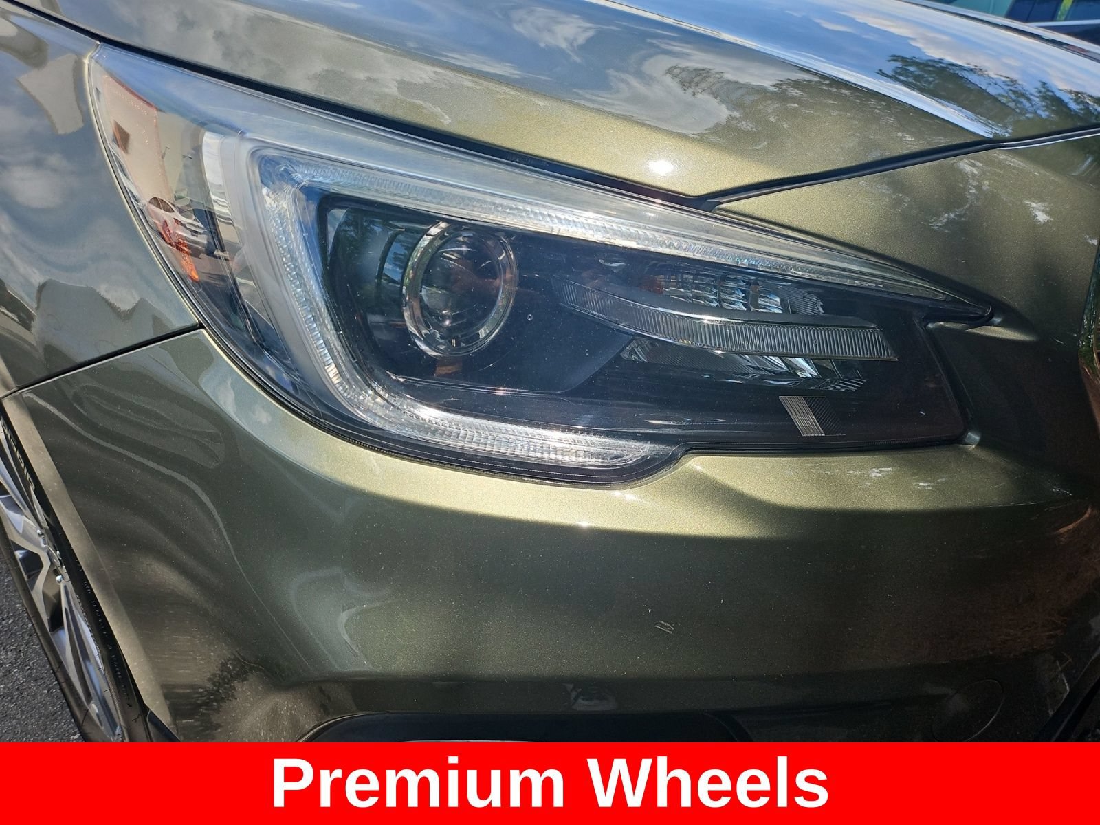 Used 2019 Subaru Outback 3.6R Touring AWD/4WD image 11