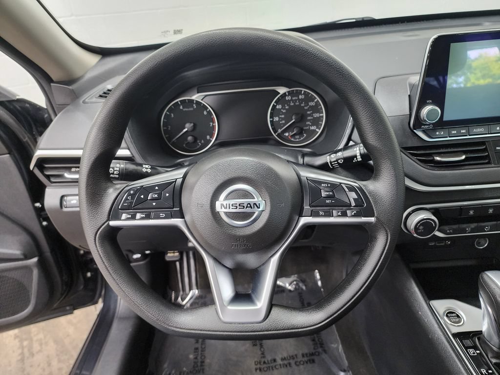 Used 2022 Nissan Altima 2.5 SV FWD image 13