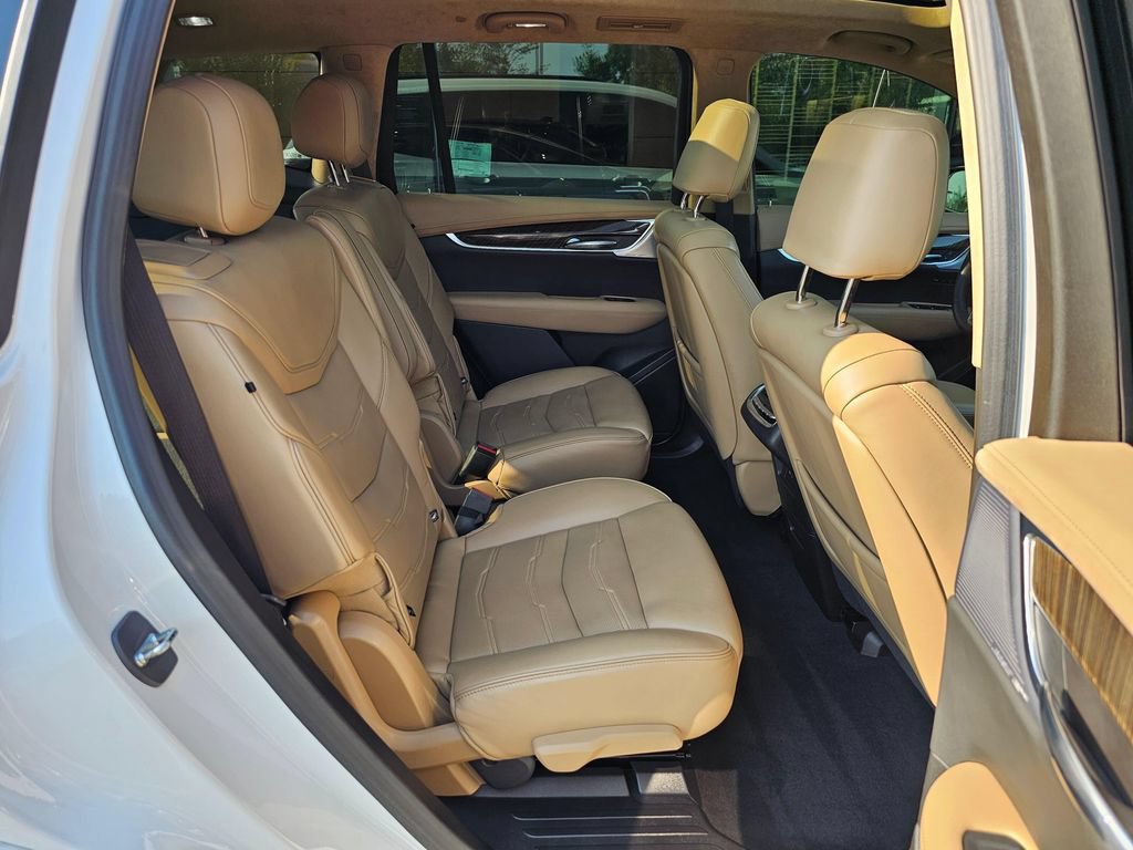 Certified 2023 Cadillac XT6 Sport w/ Platinum Package AWD/4WD image 12