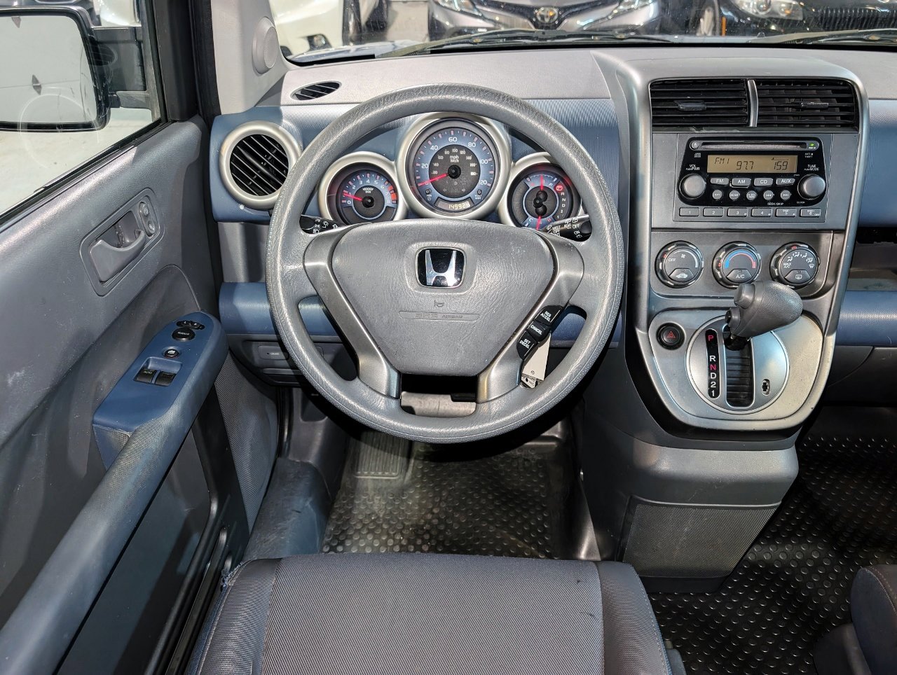 Used 2003 Honda Element EX image 2