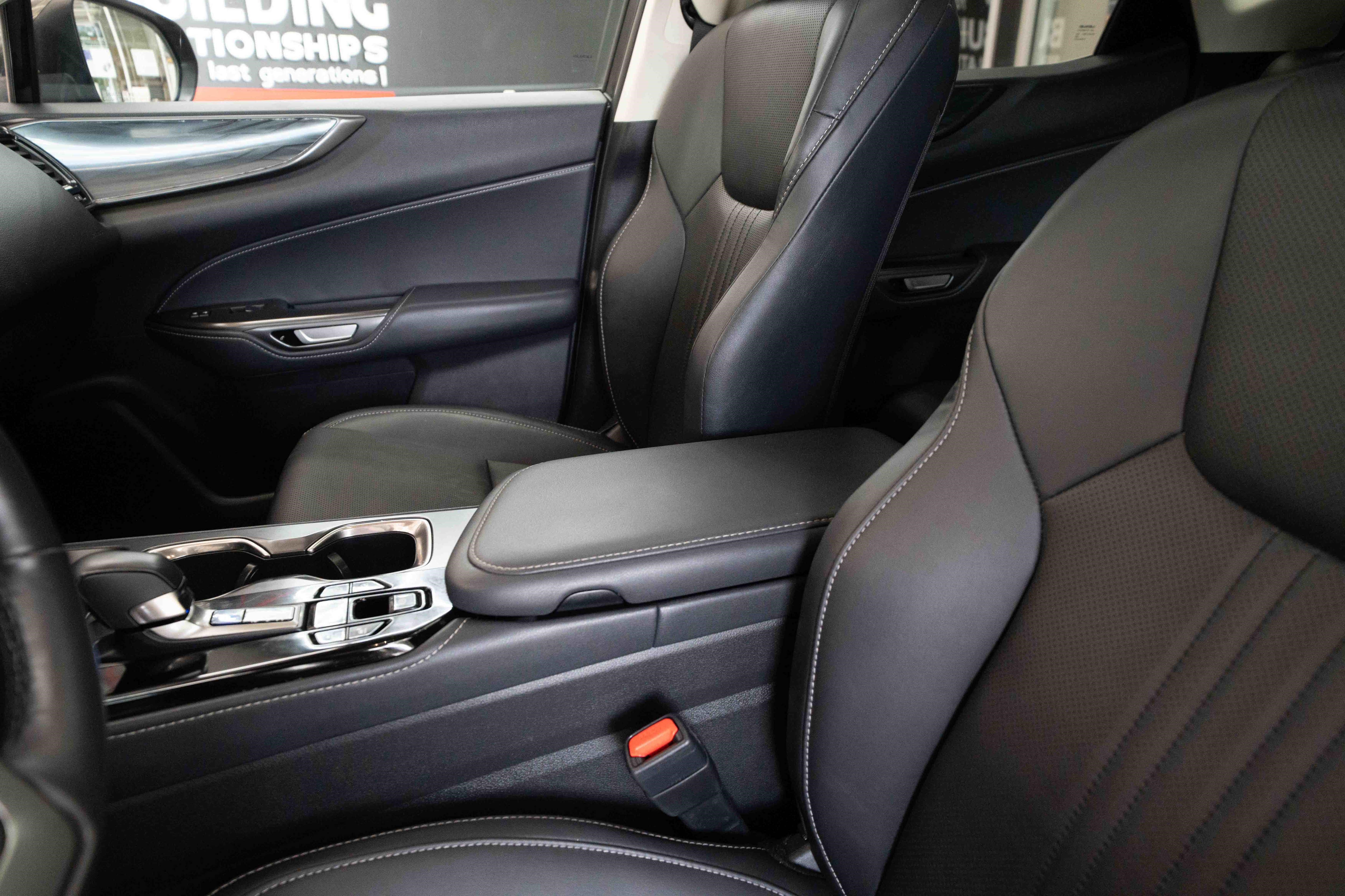 Used 2024 Lexus NX 350 AWD image 10