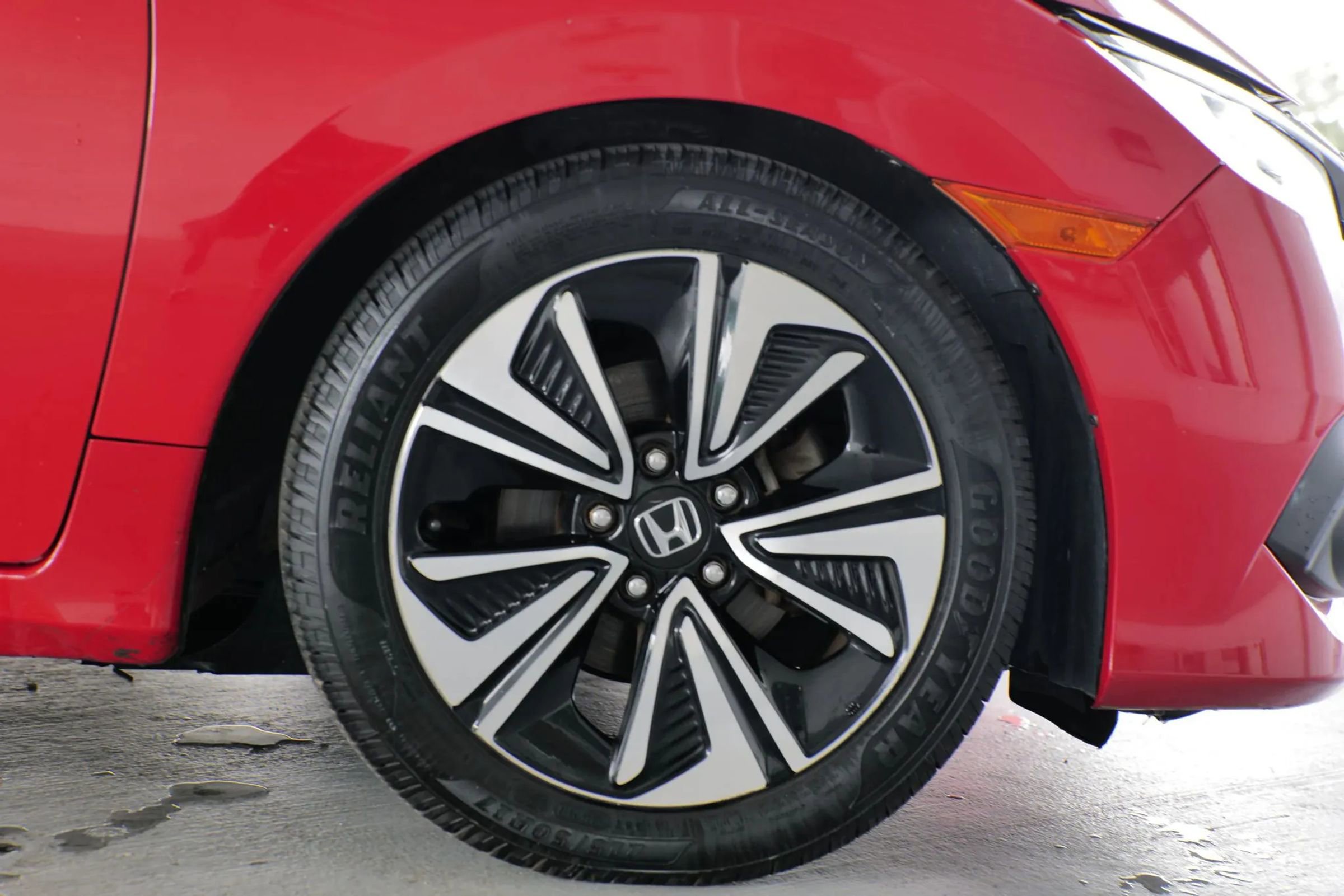Used 2018 Honda Civic EX-T image 35