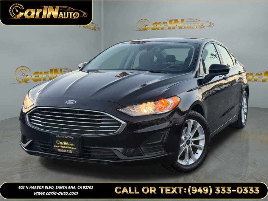 Used 2020 Ford Fusion SE image 1