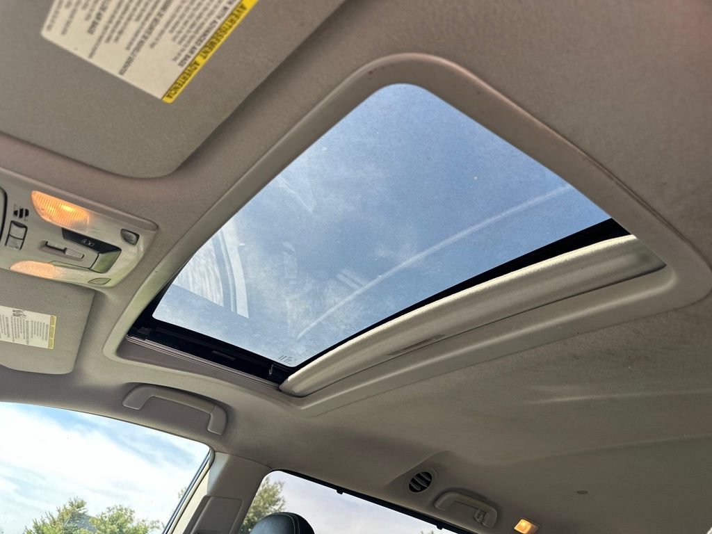 Used 2011 Toyota Sienna SE w/ Preferred Pkg FWD image 5