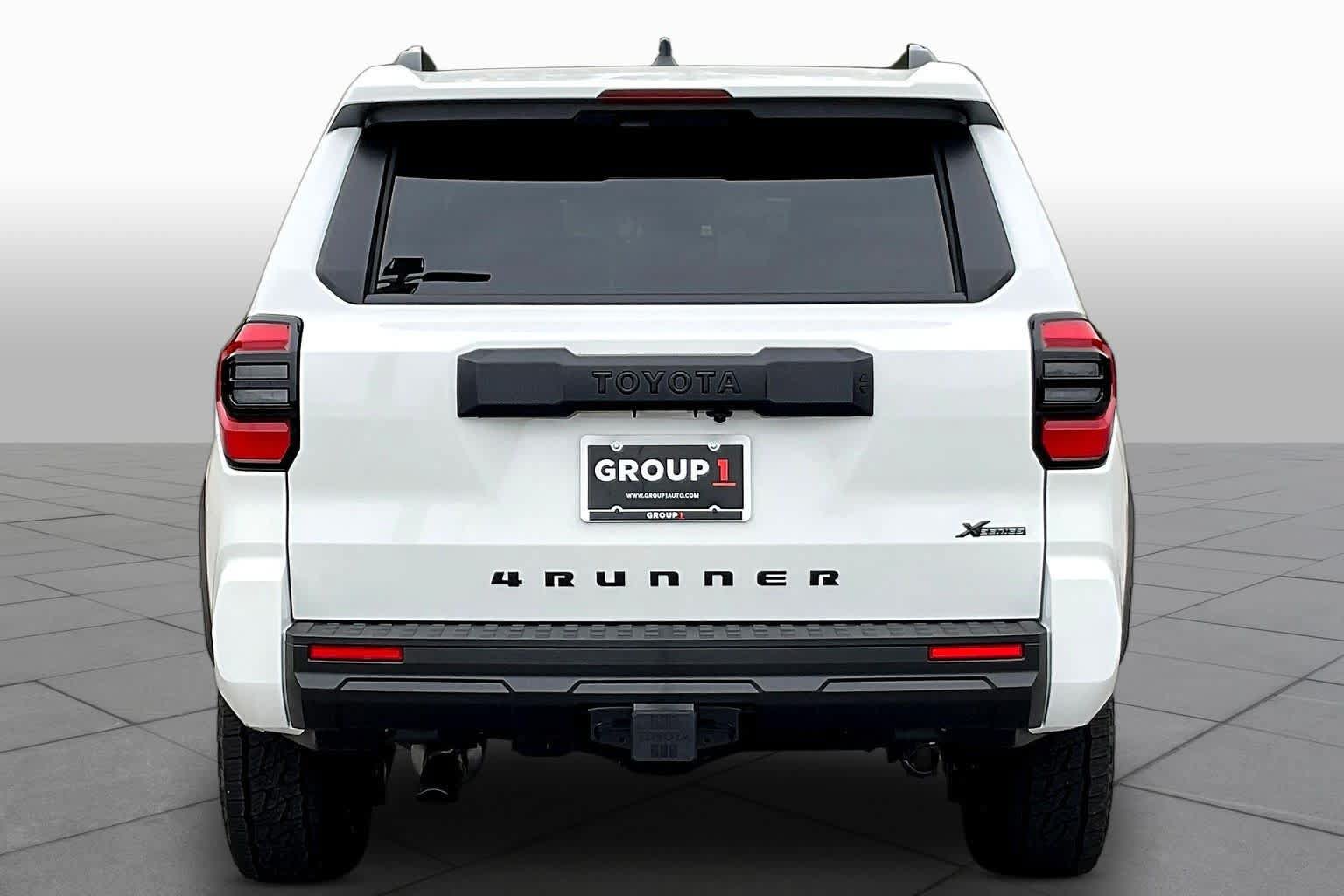 New 2026 Toyota 4Runner SR5 AWD/4WD image 4
