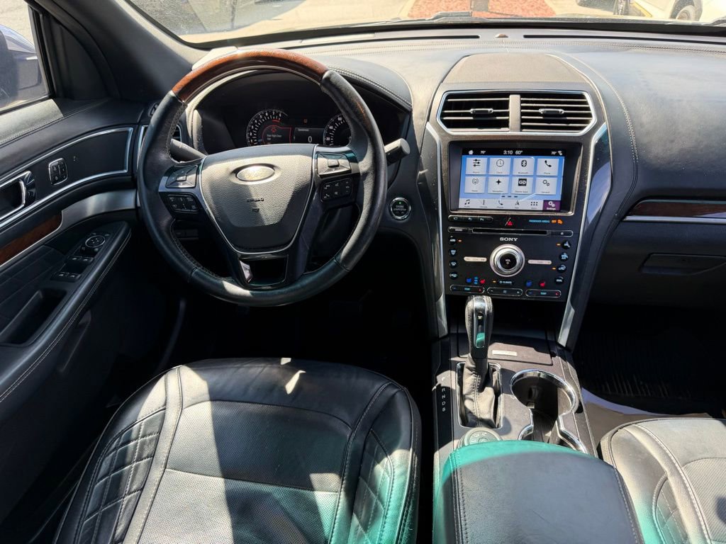 Used 2017 Ford Explorer Platinum image 22