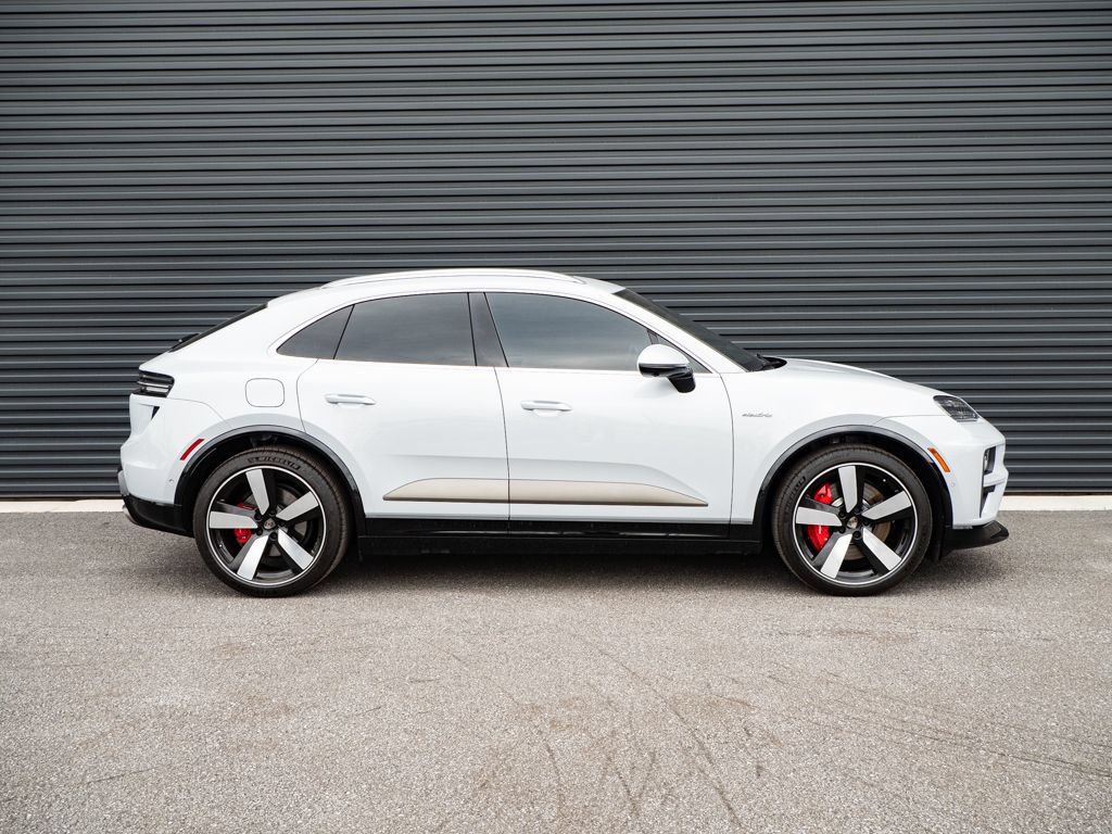 Certified 2025 Porsche Macan Turbo Electric w/ Premium Package AWD/4WD image 28