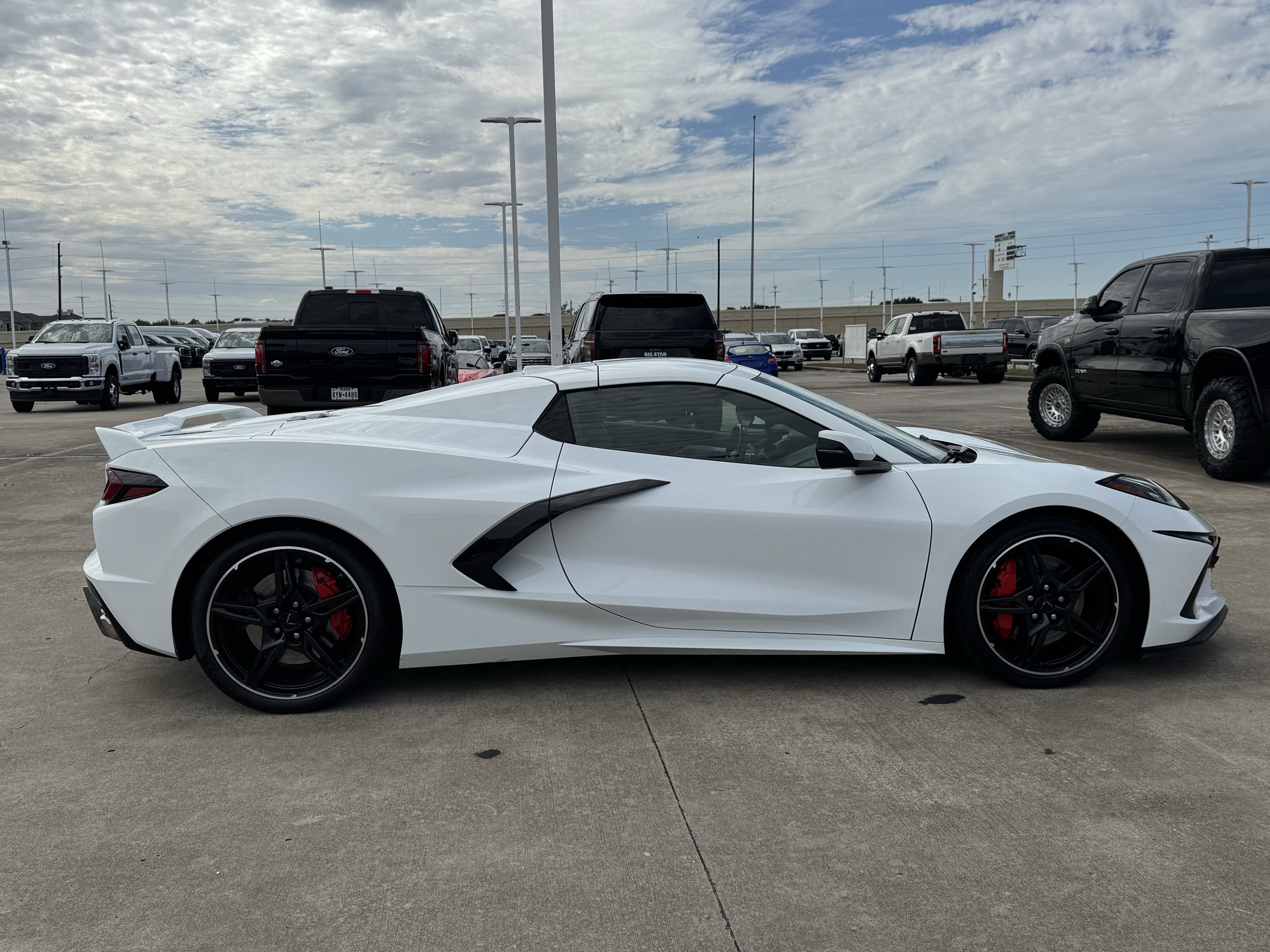 Used 2021 Chevrolet Corvette Stingray Preferred Conv w/ Z51 Performance Package RWD image 6