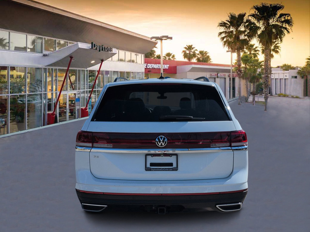 Used 2025 Volkswagen Atlas SE FWD image 4