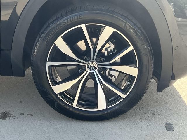 New 2026 Volkswagen Atlas SEL Premium R-Line AWD/4WD image 3