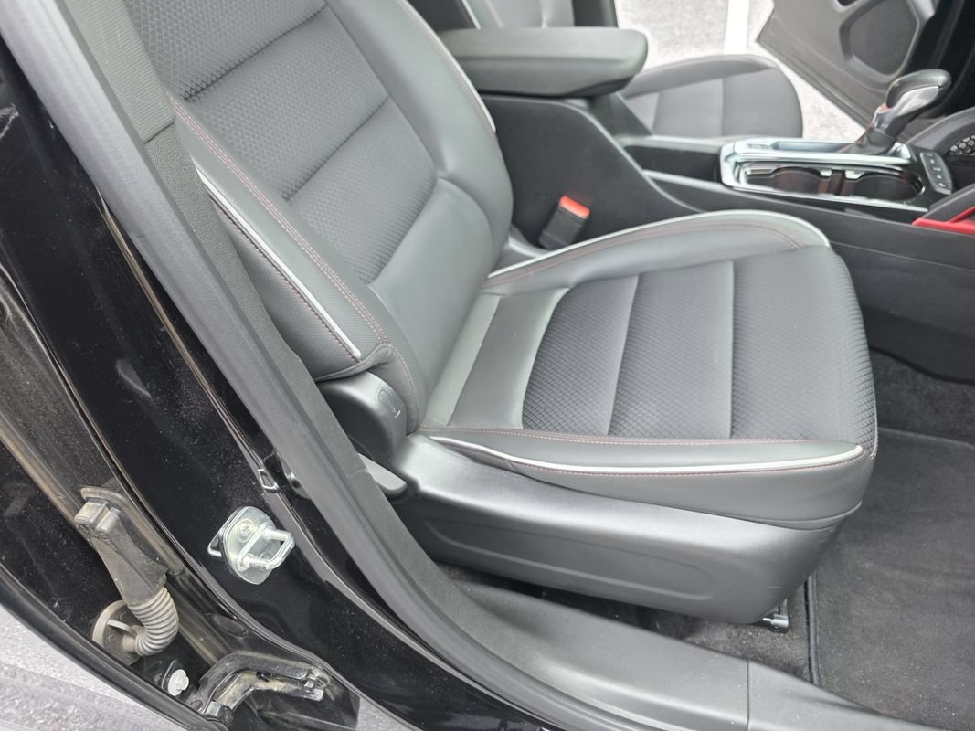 Used 2022 Chevrolet TrailBlazer RS FWD image 14