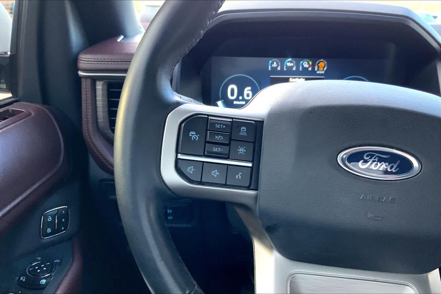 Used 2022 Ford Expedition Limited AWD/4WD image 24