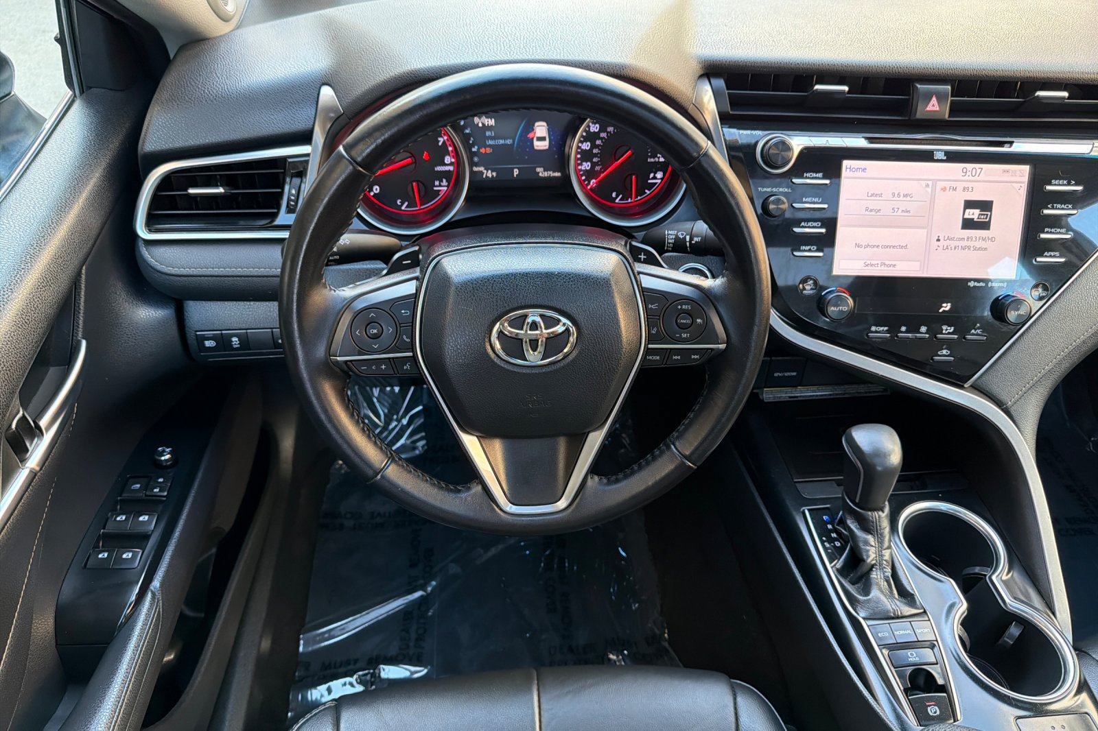 Used 2018 Toyota Camry XSE FWD image 15