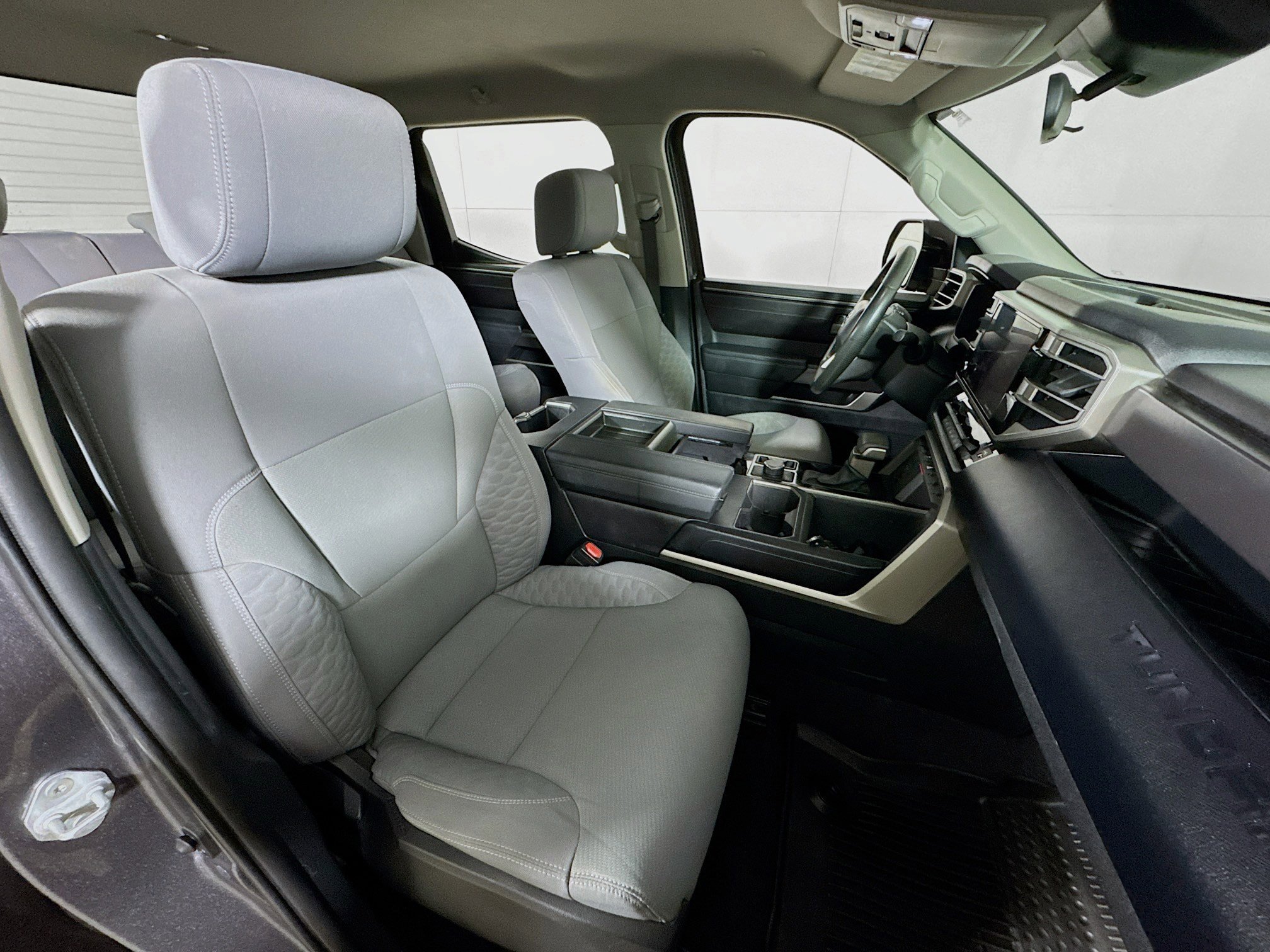 Used 2023 Toyota Tundra SR5 w/ SR5 Convenience Package AWD/4WD image 24