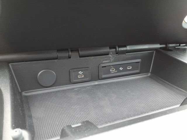 New 2025 Mercedes-Benz eSprinter 170 Cargo image 8