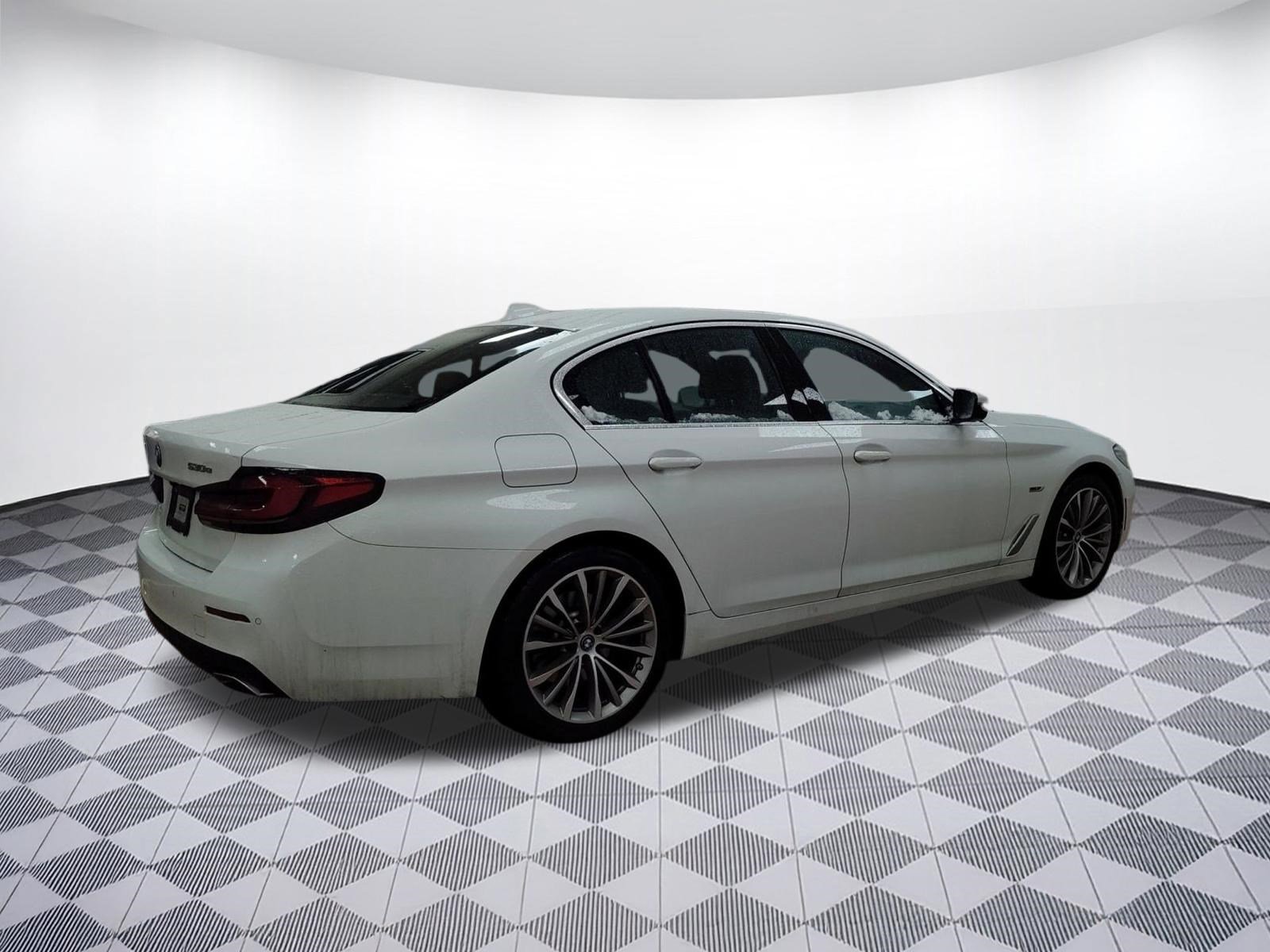 Used 2023 BMW 530e xDrive 530e xDrive w/ Premium Package image 7