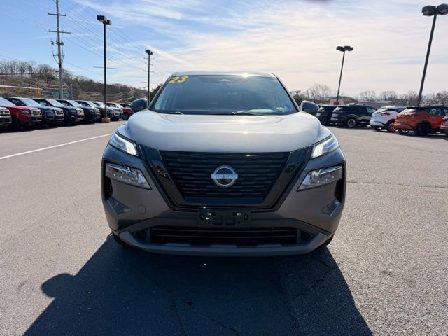 Certified 2023 Nissan Rogue SV image 3