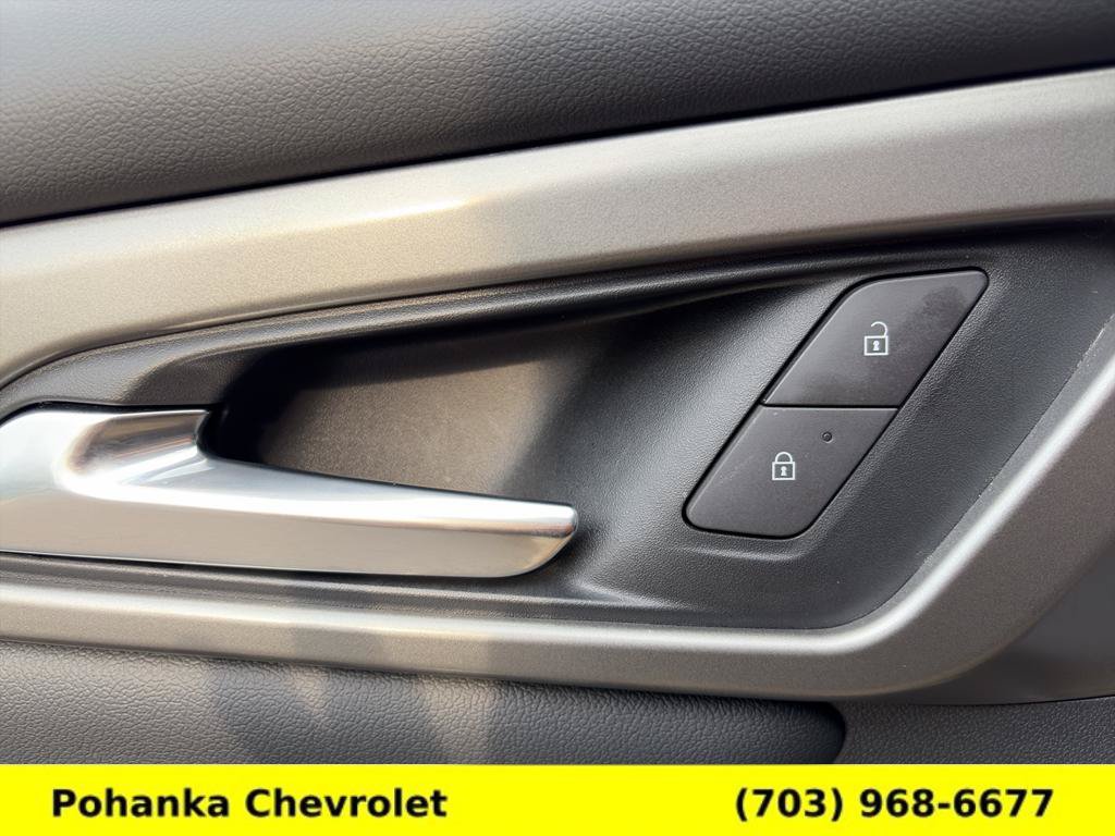 Certified 2025 Chevrolet Traverse LT w/ Driver Confidence Package AWD/4WD image 18