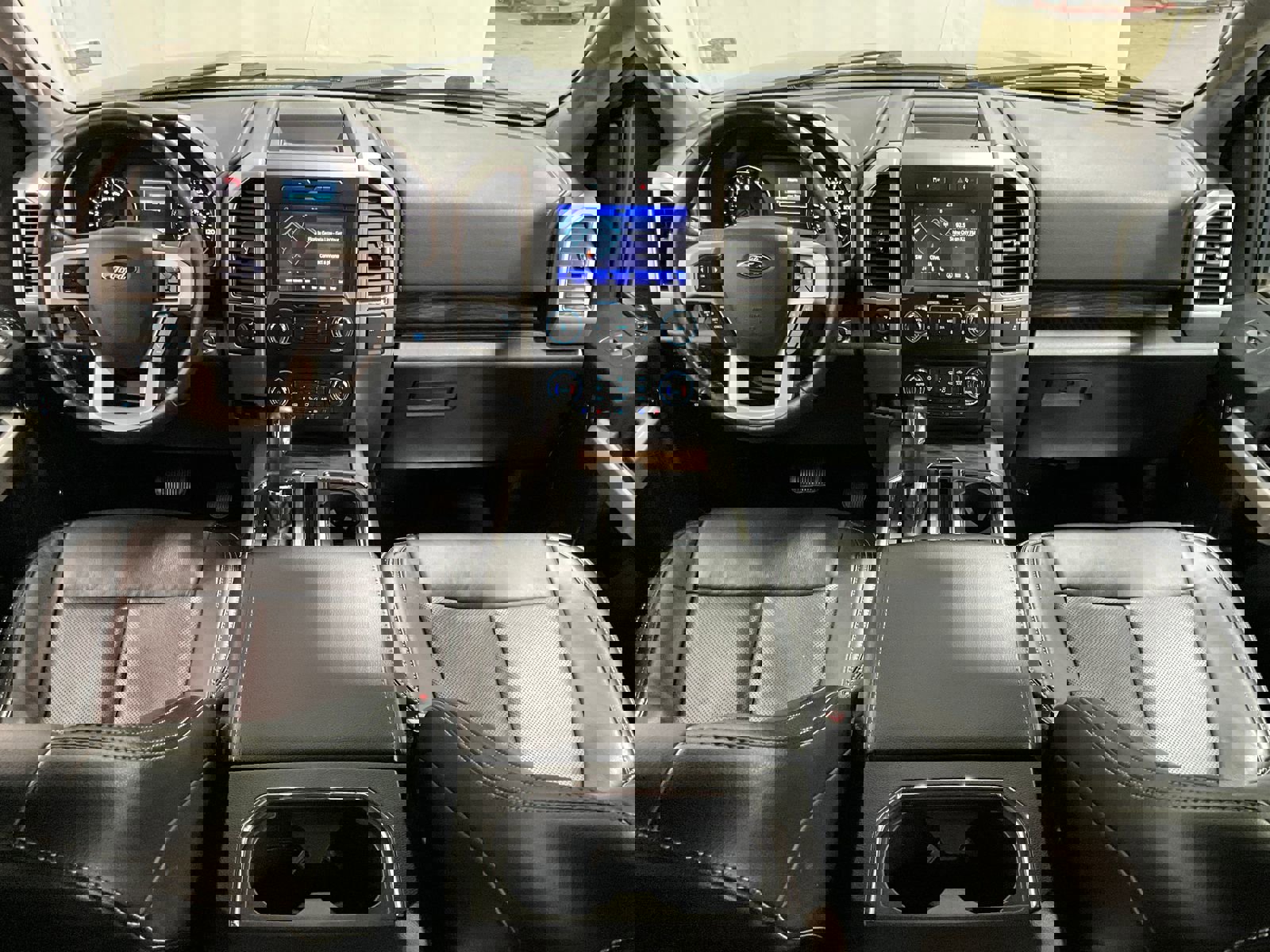 Used 2019 Ford F150 Lariat image 14