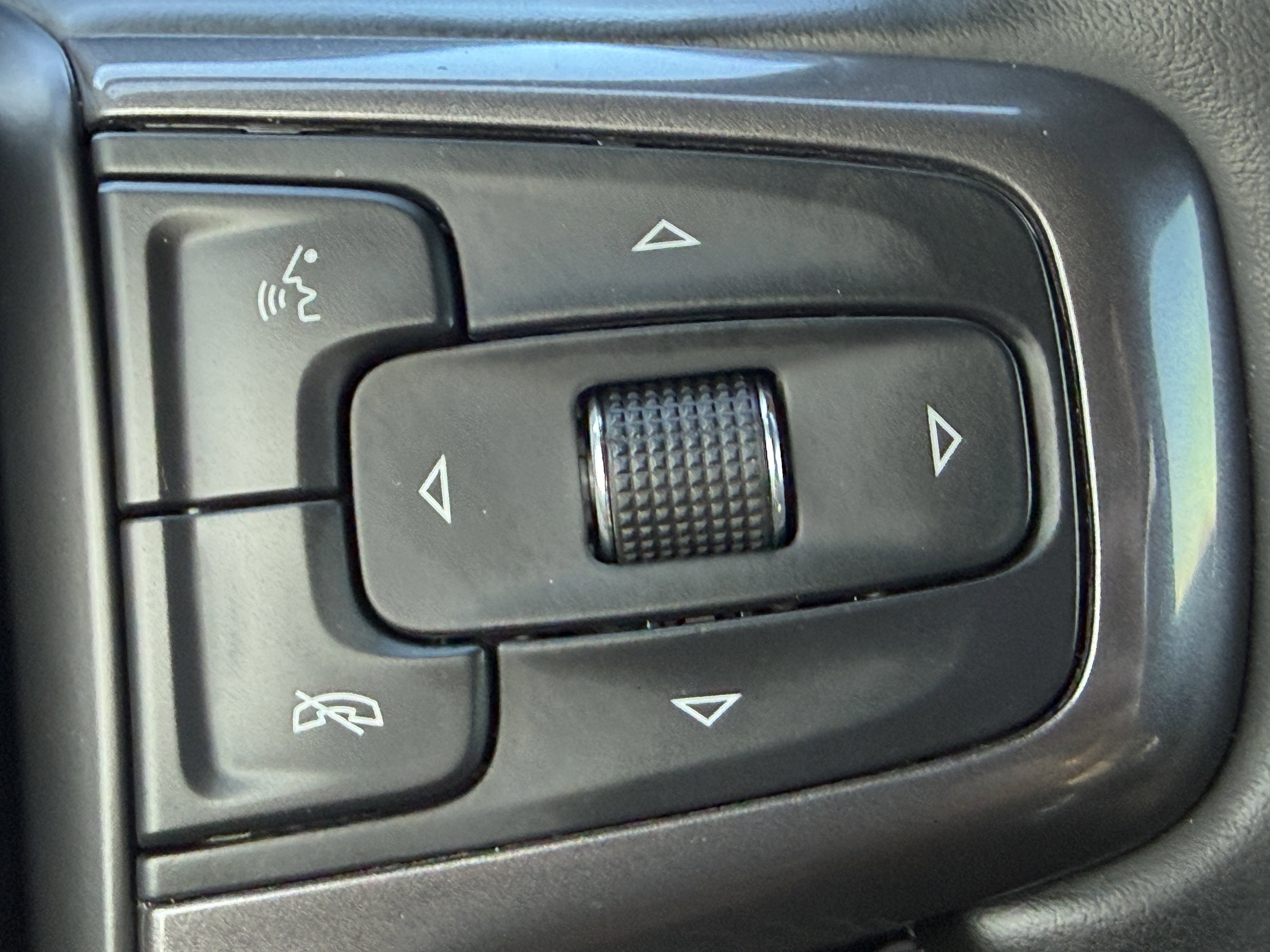 New 2025 Chevrolet Silverado 3500 High Country w/ High Country Premium Package image 38