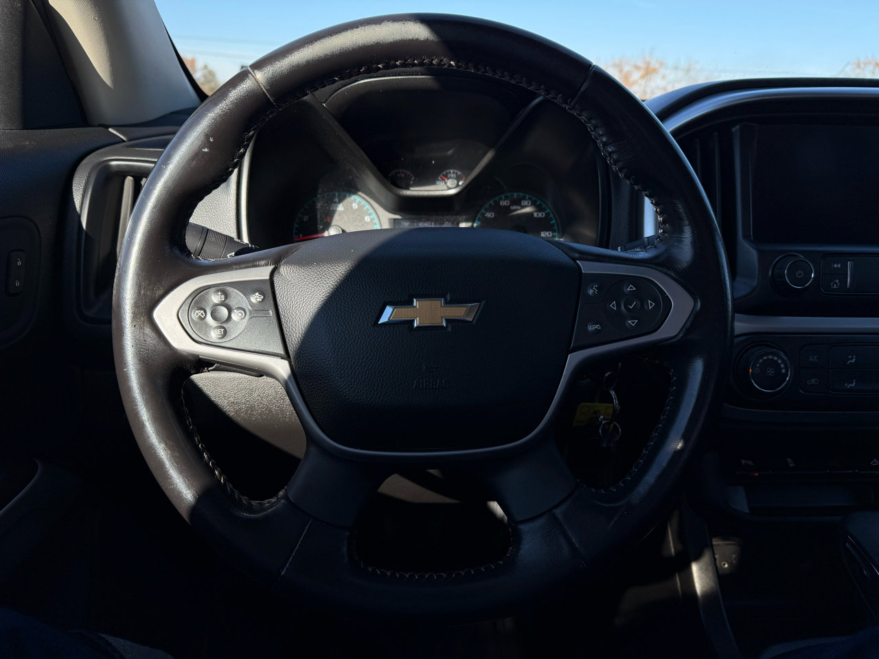 Used 2022 Chevrolet Colorado LT w/ Fleet Safety Package image 17