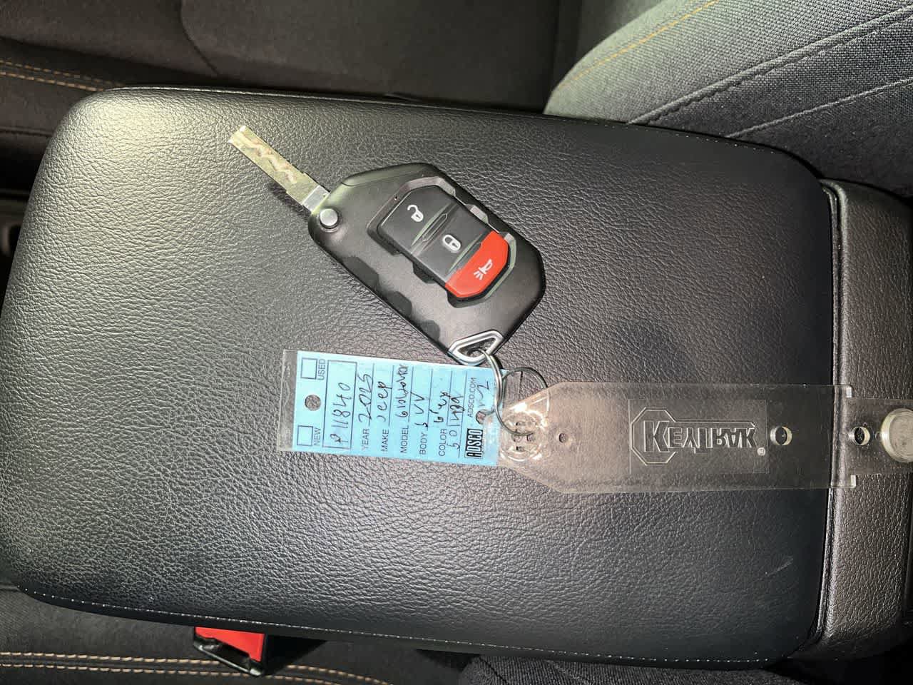 Used 2025 Jeep Gladiator Sport AWD/4WD image 23