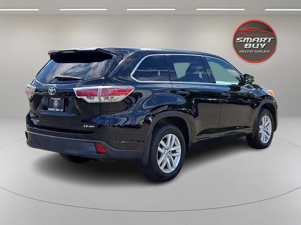 Used 2014 Toyota Highlander LE AWD/4WD image 5
