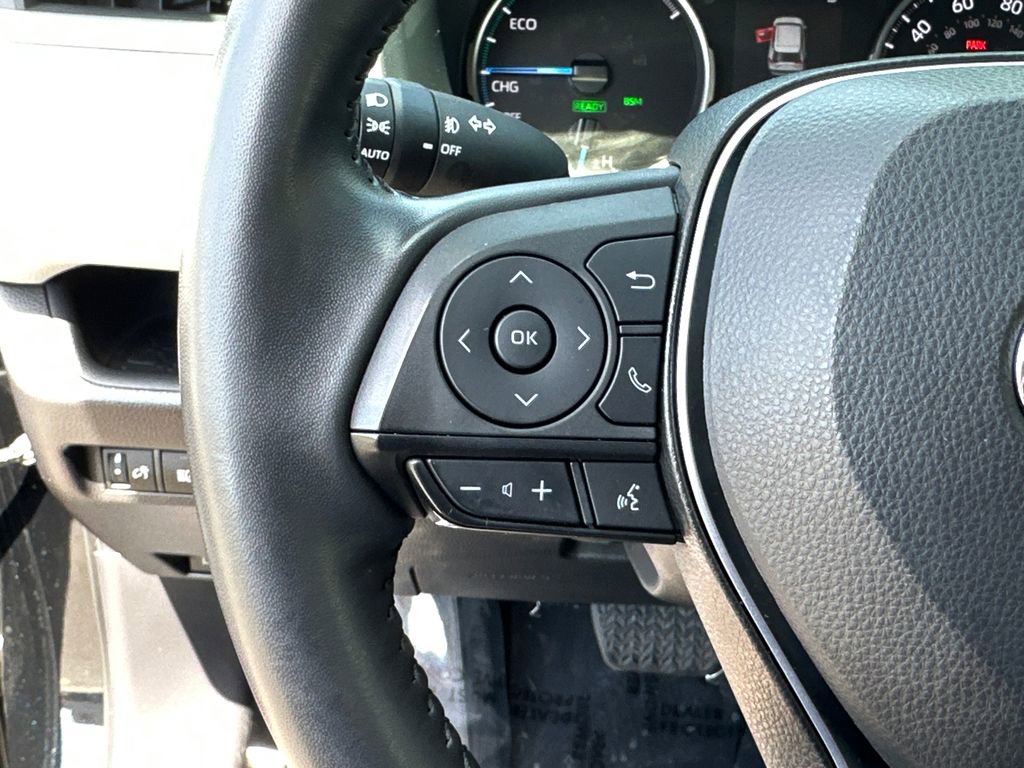 Used 2022 Toyota RAV4 XLE Premium image 28