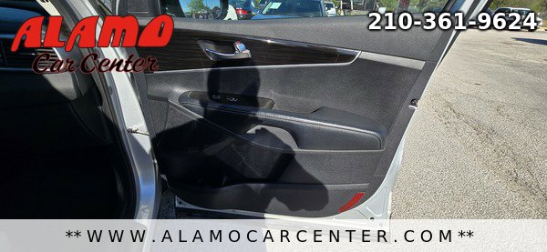 Used 2019 Kia Sorento AWD V6 image 19