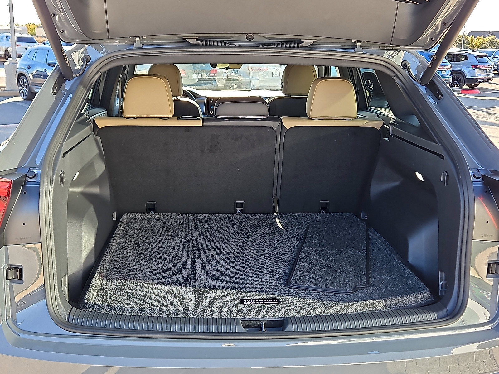 New 2026 Volkswagen Atlas Cross Sport SE image 7