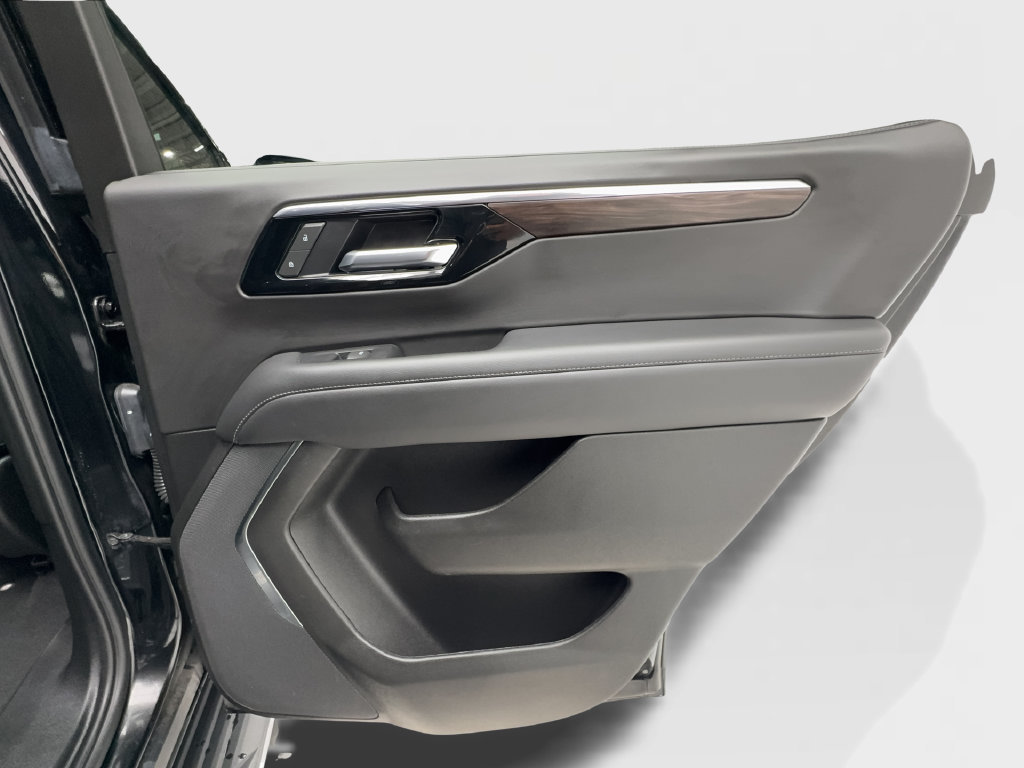 Used 2025 Chevrolet Tahoe LT RWD image 34