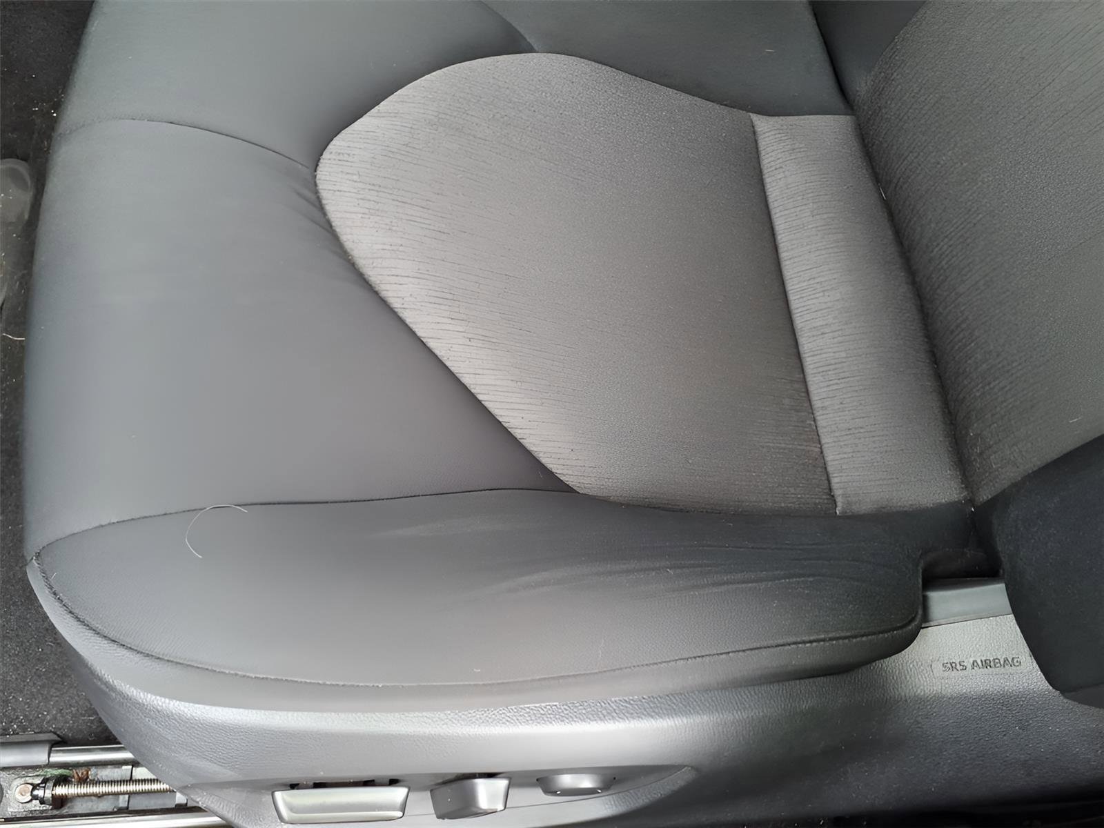 Used 2023 Toyota Camry LE image 30