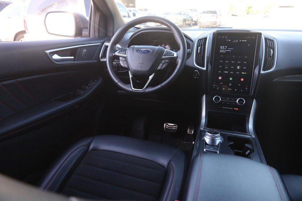 Used 2024 Ford Edge ST-Line AWD/4WD image 23