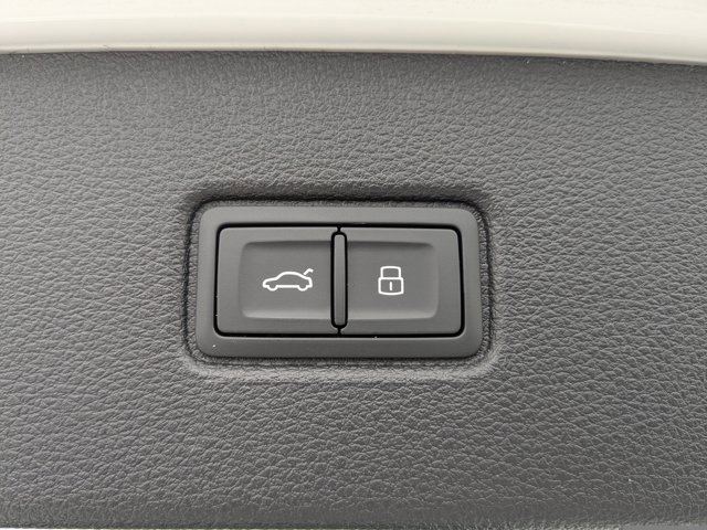 Used 2025 Audi Q7 3.0T Premium Plus image 14