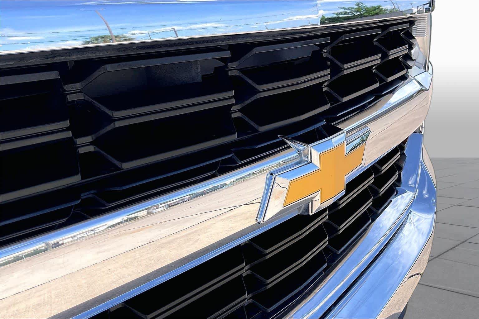 Used 2017 Chevrolet Silverado 1500 LT w/ All Star Edition RWD image 30