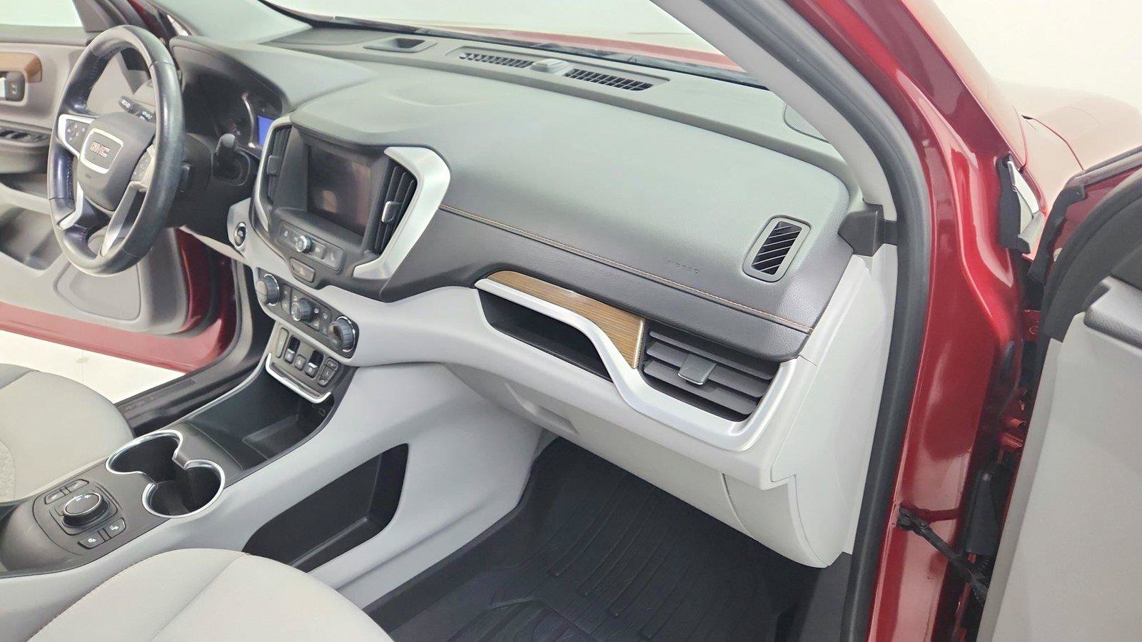 Used 2020 GMC Terrain SLE w/ Driver Convenience Package FWD image 22