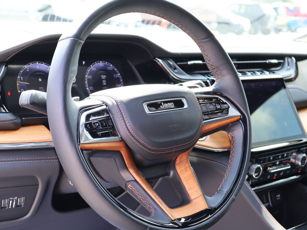 Used 2024 Jeep Grand Cherokee L Summit AWD/4WD image 26