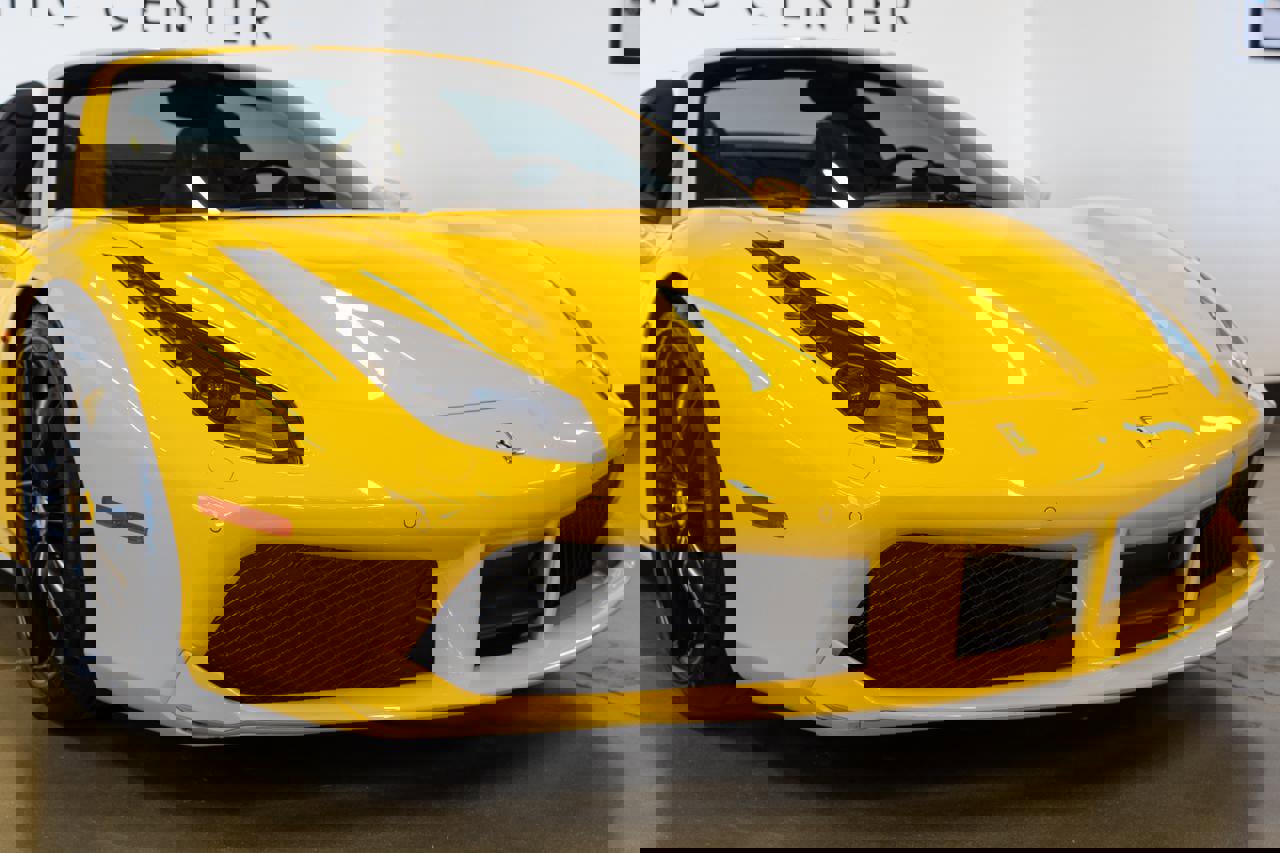 Used 2018 Ferrari 488 Spider image 28