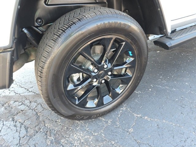 Used 2023 Jeep Wrangler Unlimited Sahara w/ Cold Weather Group image 57