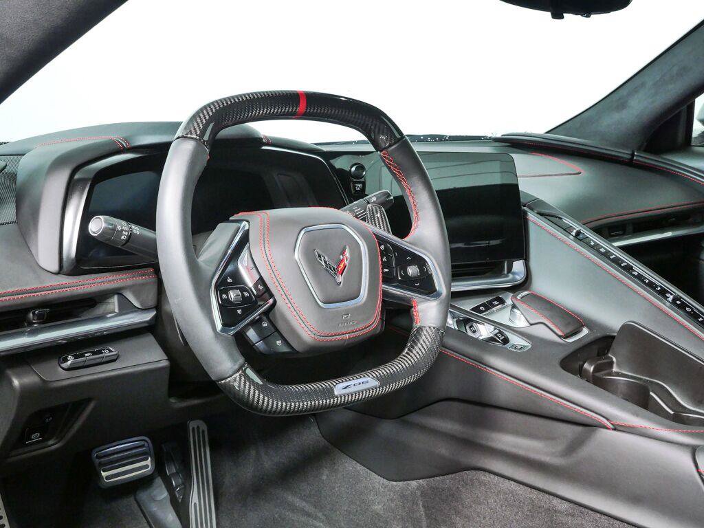 Used 2024 Chevrolet Corvette Z06 RWD image 4