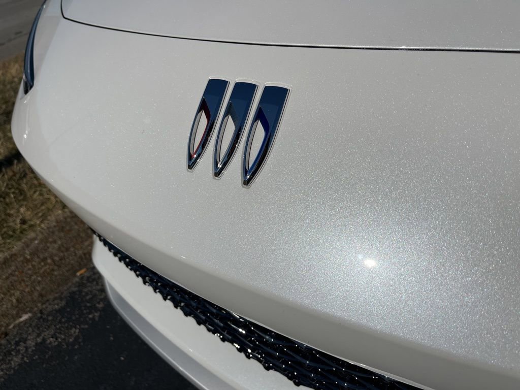 Used 2024 Buick Envista Avenir image 11