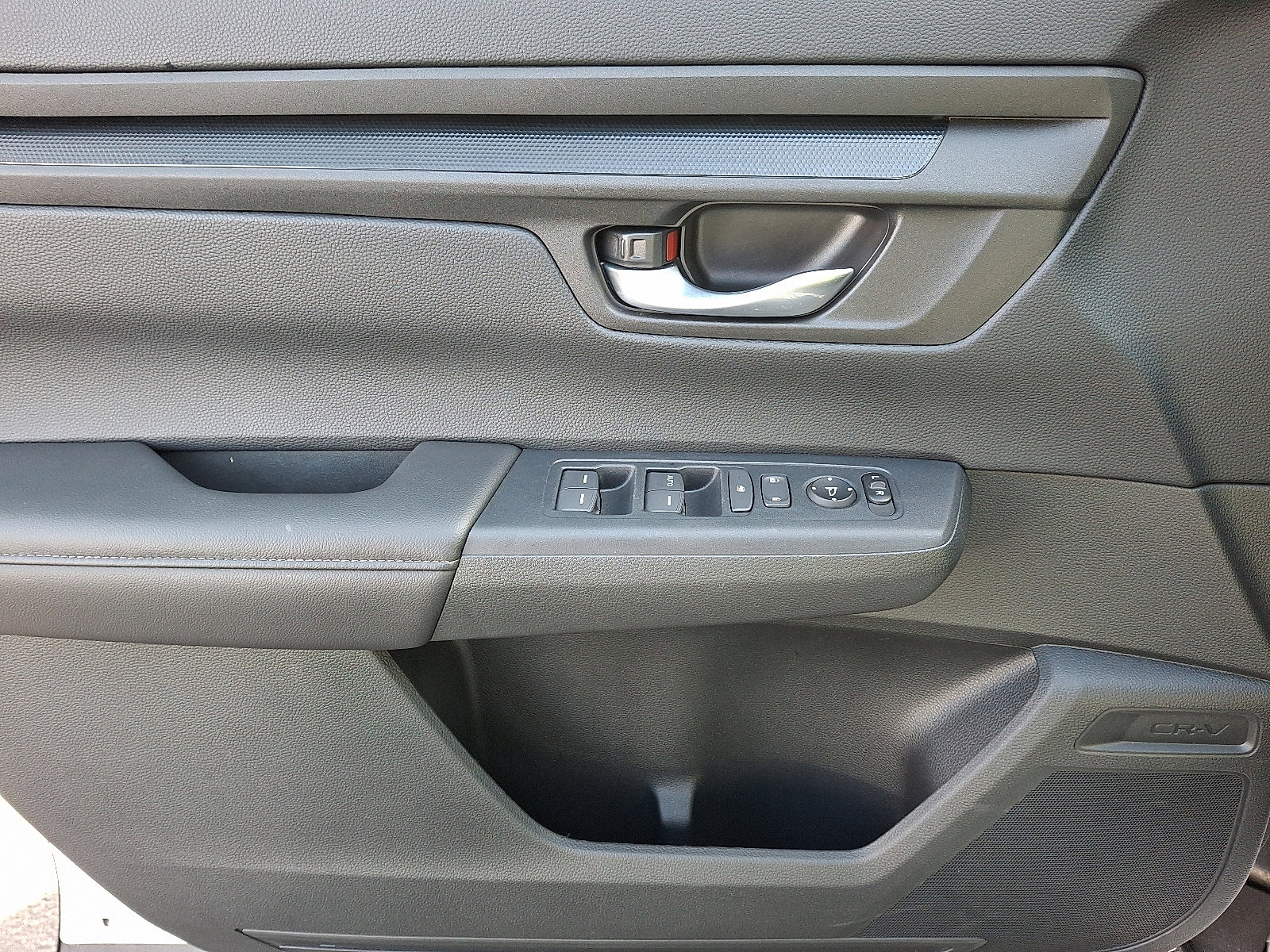 Certified 2025 Honda CR-V LX image 10