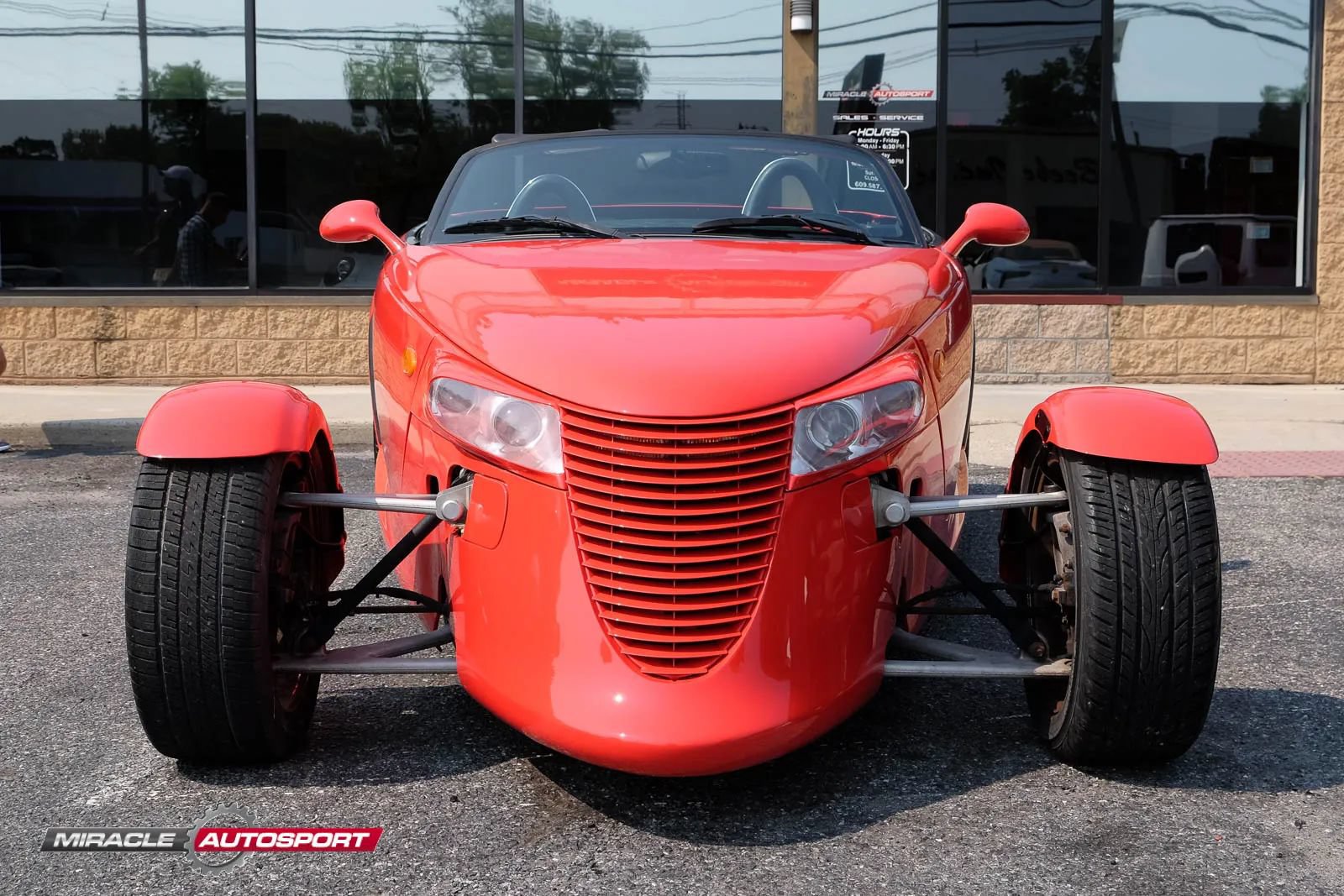 Used 1999 Plymouth Prowler RWD image 2