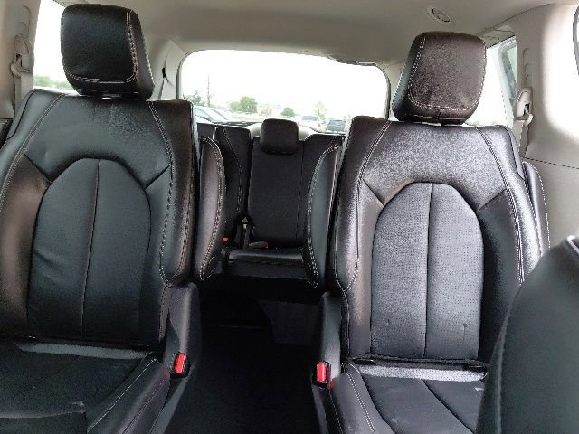 Used 2022 Chrysler Pacifica Touring-L image 27