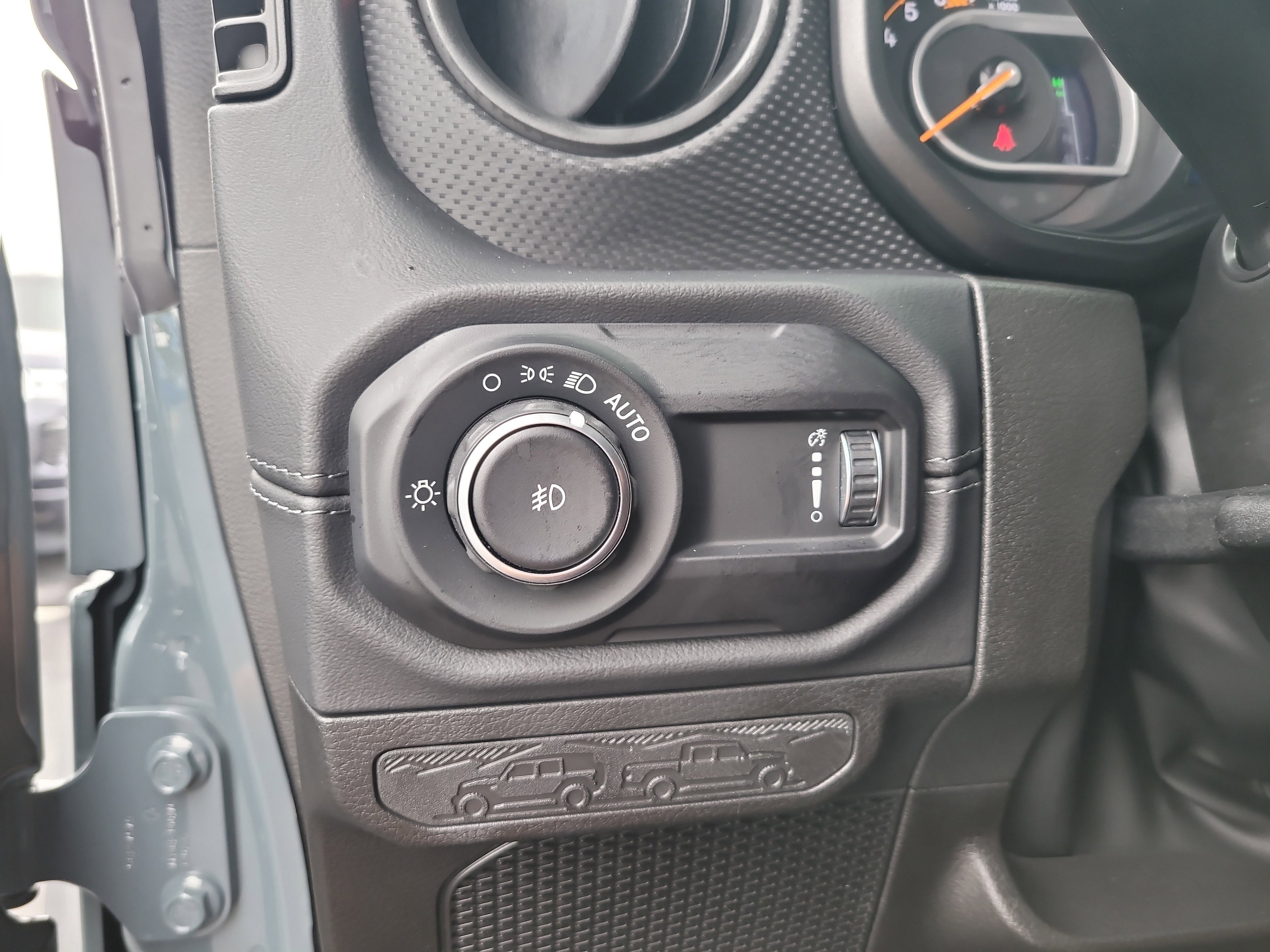 Used 2024 Jeep Wrangler Unlimited Rubicon 392 image 32