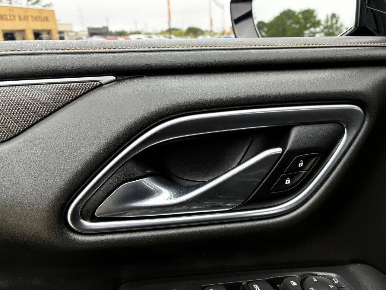 Used 2021 GMC Yukon XL AT4 image 10