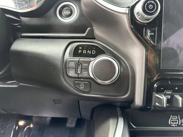 Used 2025 RAM 1500 Big Horn AWD/4WD image 25
