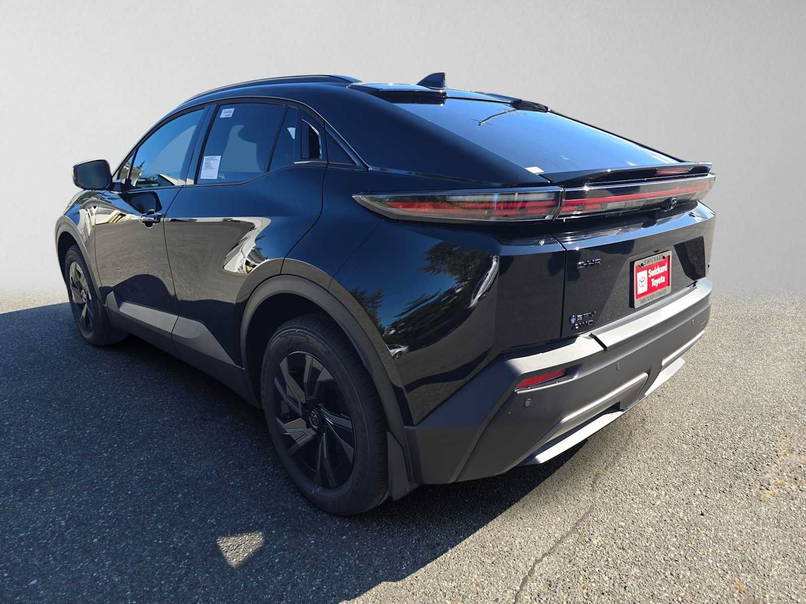 New 2027 Toyota C-HR w/ ALL Weather Mat Package (TMS) AWD/4WD image 5